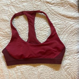 Lululemon sports bra